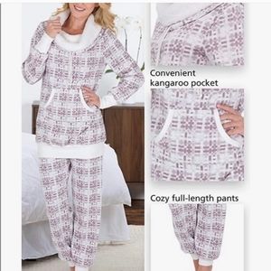 PajamaGram Soft Fleece Pajama Set S/M